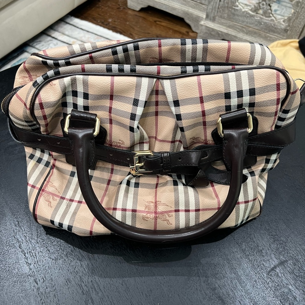 💎👜Burberry👜💎Bowden Bag in Brown Haymarket Coated Check Canvas